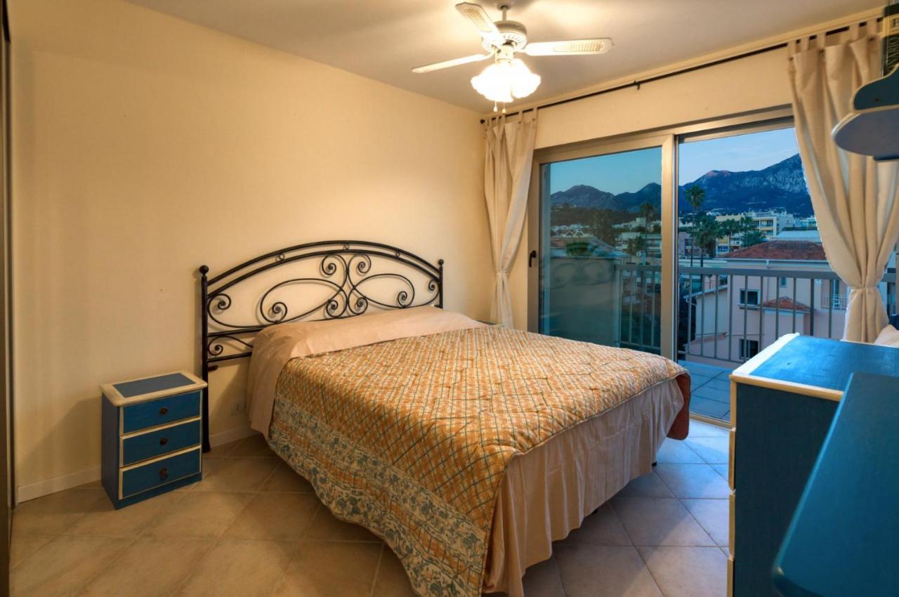 Charmant T3 Front De Mer Appartement Roquebrune-Cap-Martin Buitenkant foto